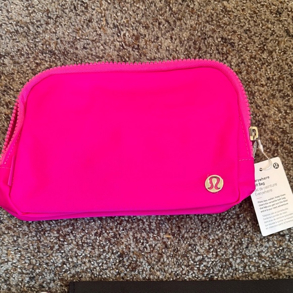 Accessories - Lululemon hot  Pink everywhere Belt Bag